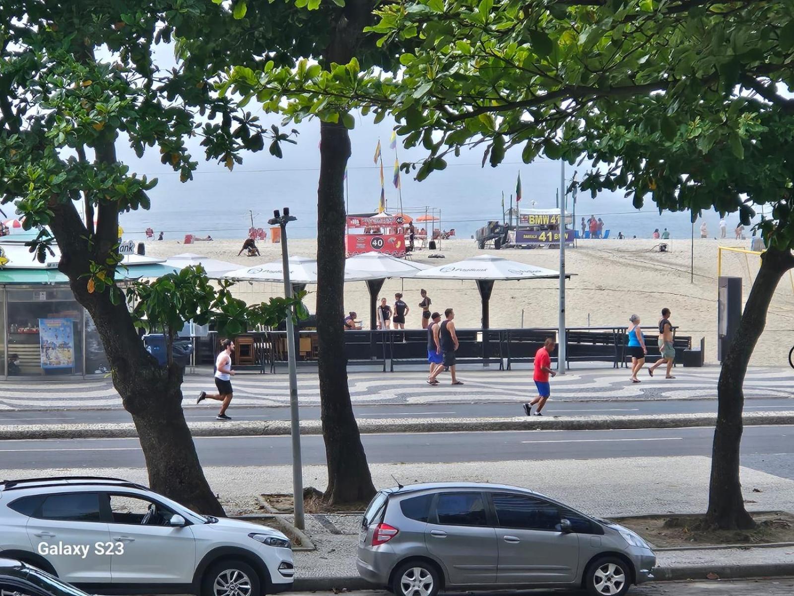 Leme De Frente Para O Mar Na Quadra Gourmet Da Atlantica Rio de Janeiro Exteriör bild